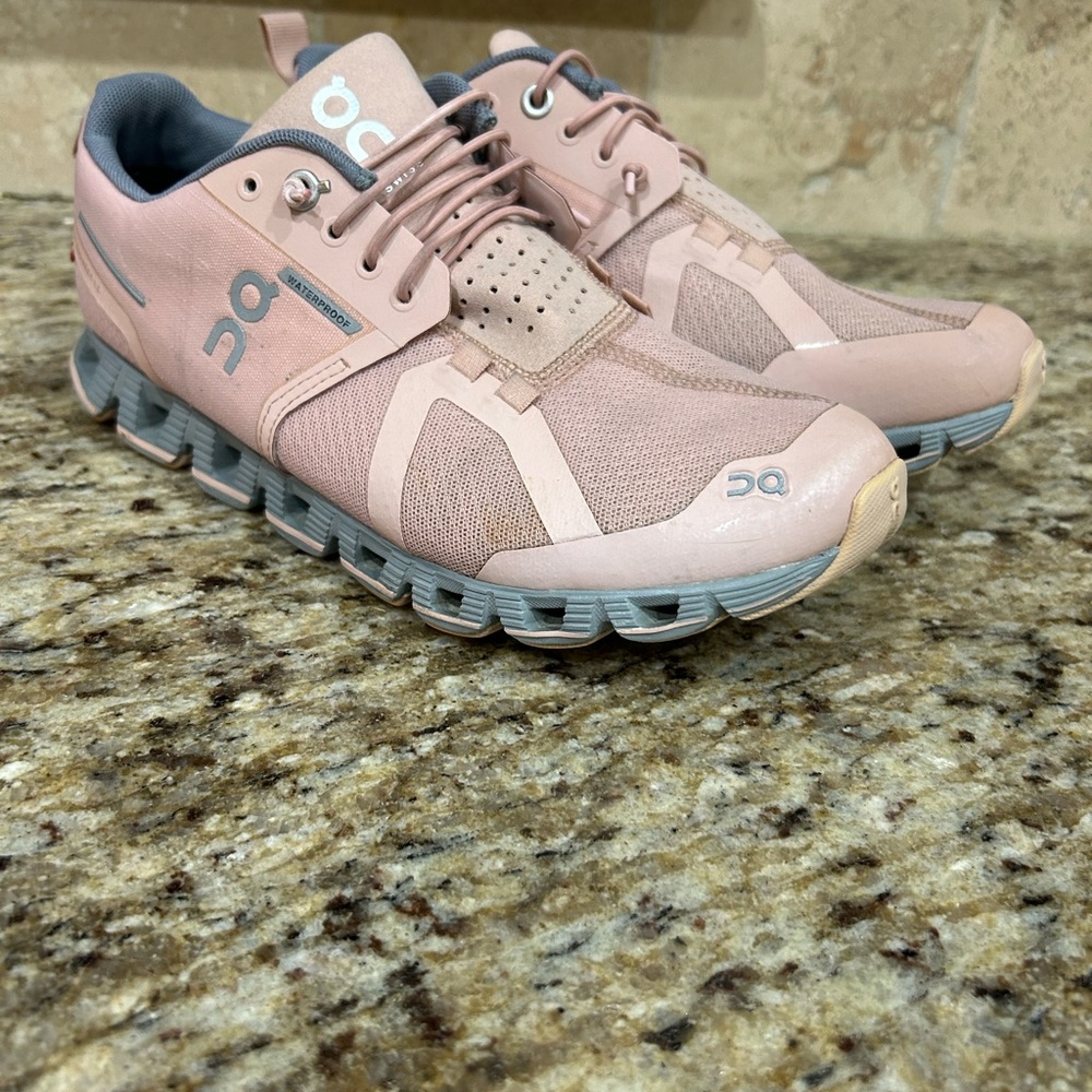 On Cloud Waterproof